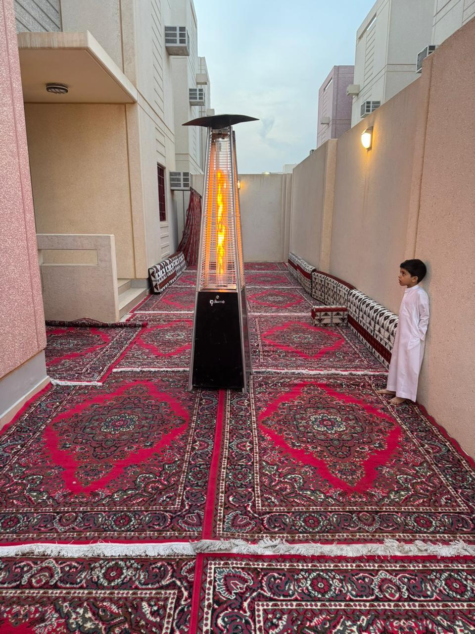 المخيمات الشتوية والمجالس